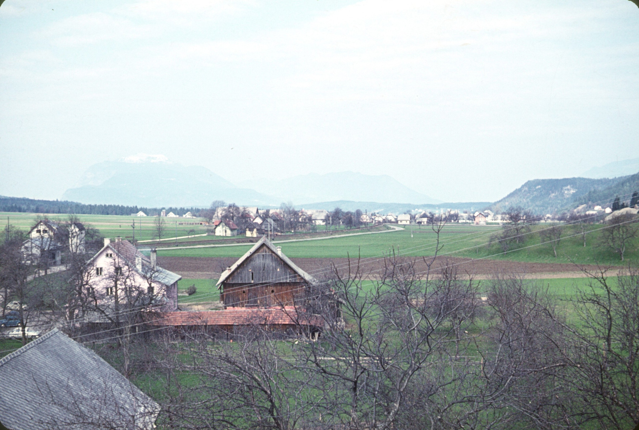 1964_05_F07_B00.jpg