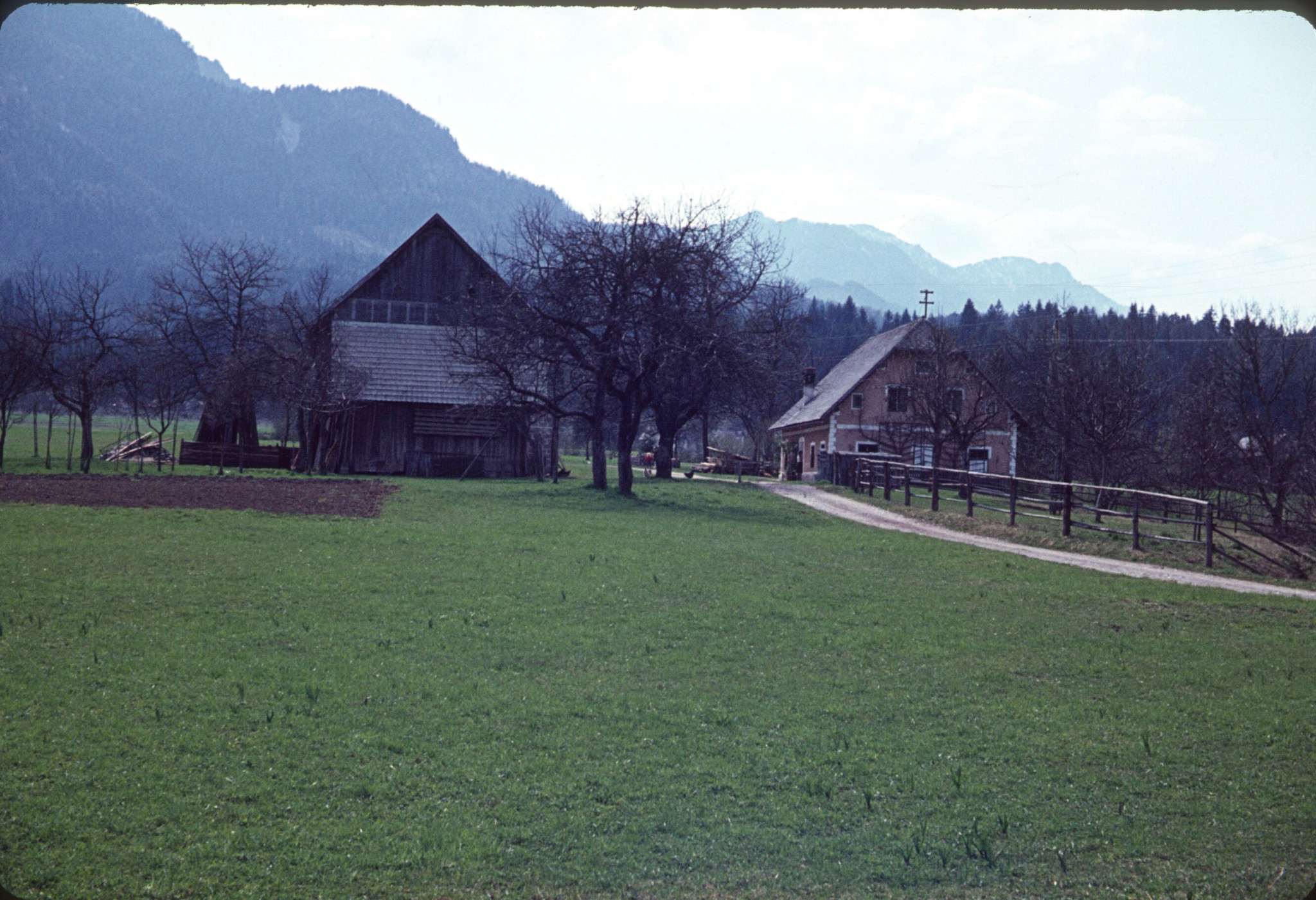 1964_05_F23_B00.jpg