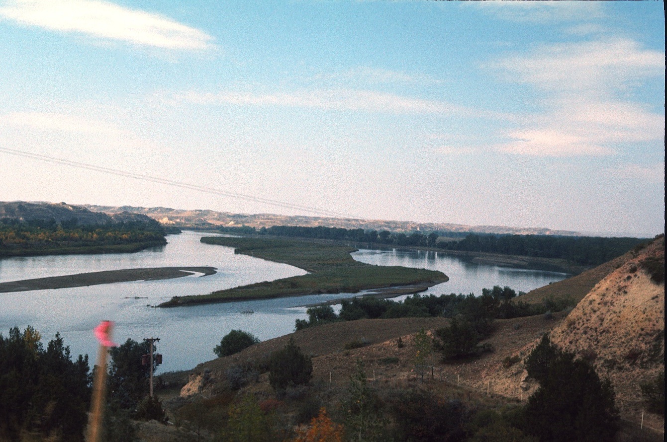 1977-09-R1-F17.jpg
