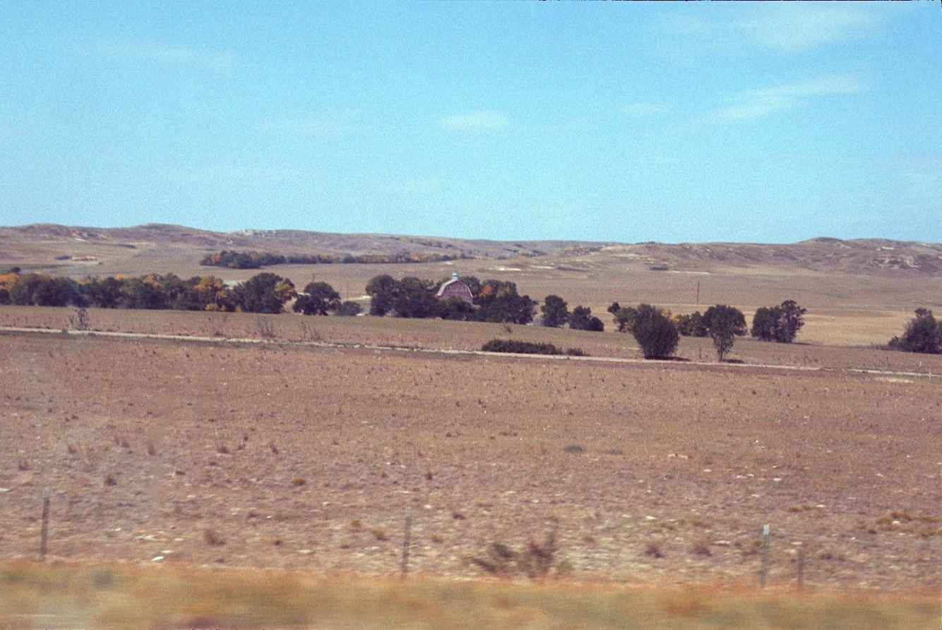 1977-09-R1-F21.jpg