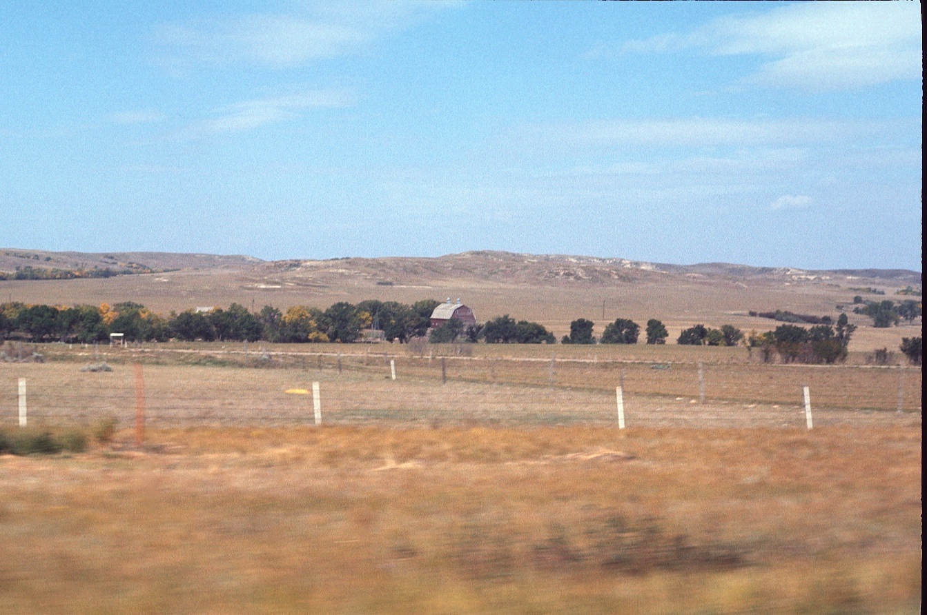 1977-09-R1-F22.jpg