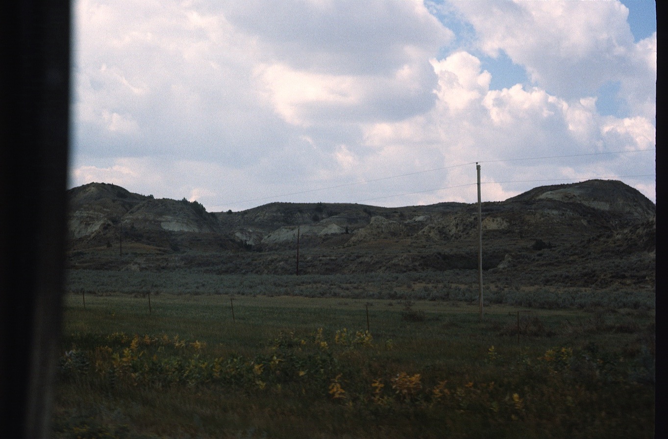 1977-09-R2-F5.jpg