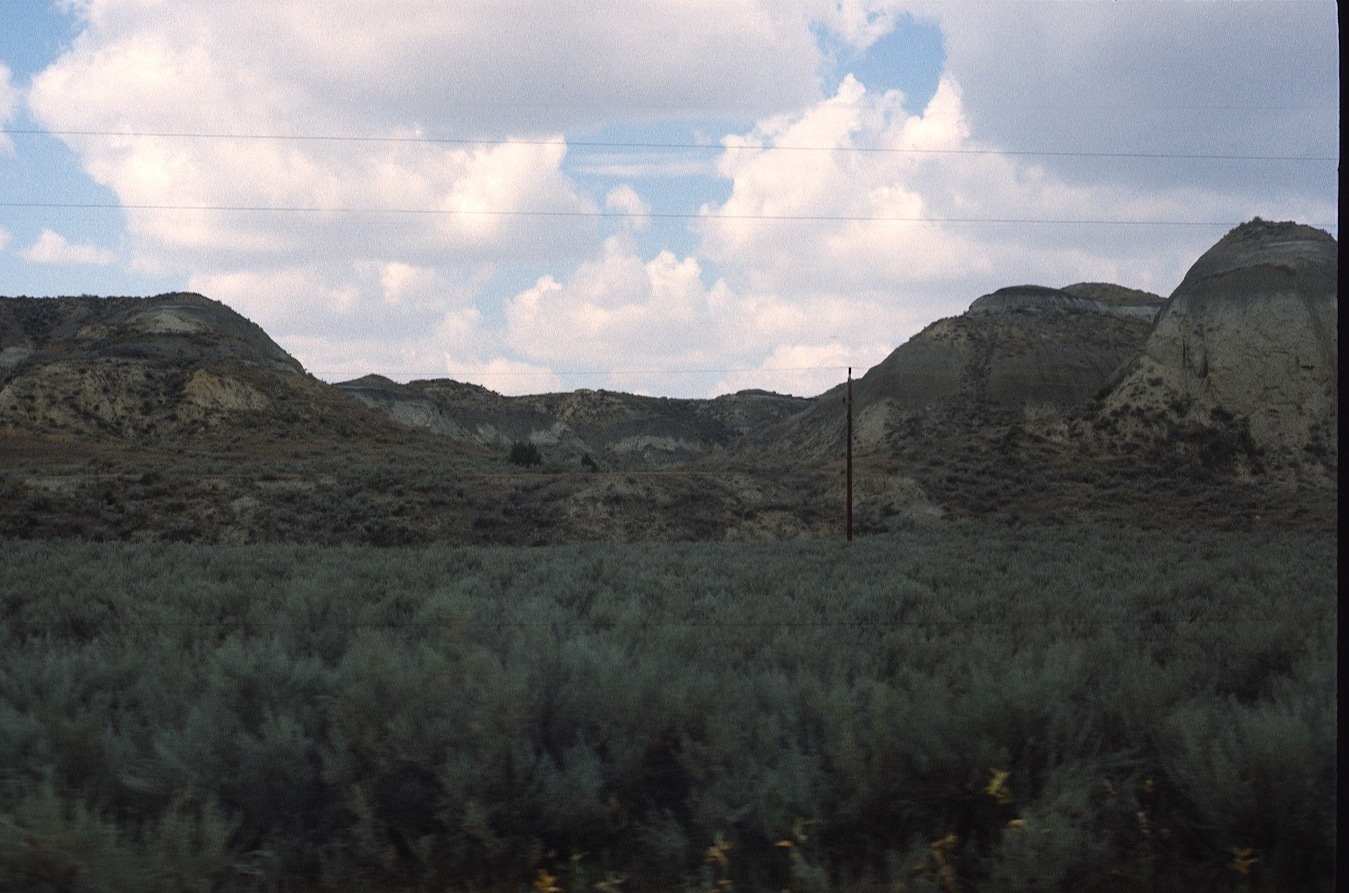 1977-09-R2-F6.jpg