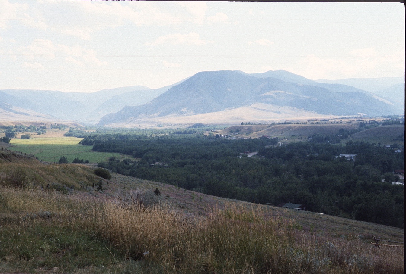 1977-09-R3-F8.jpg