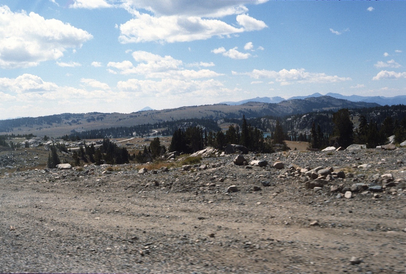 1977-09-R4-F10.jpg