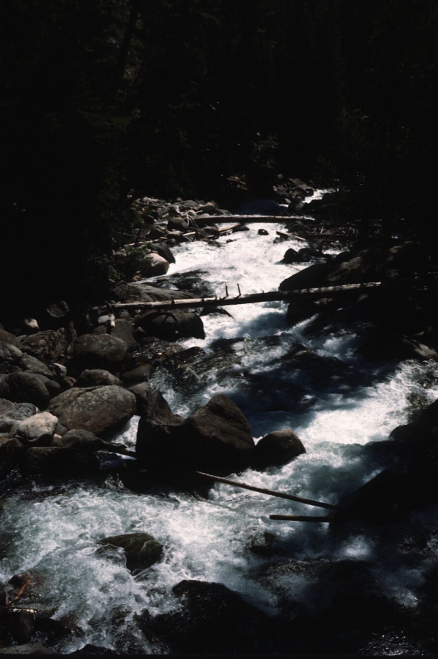 1977-09-R4-F19.jpg
