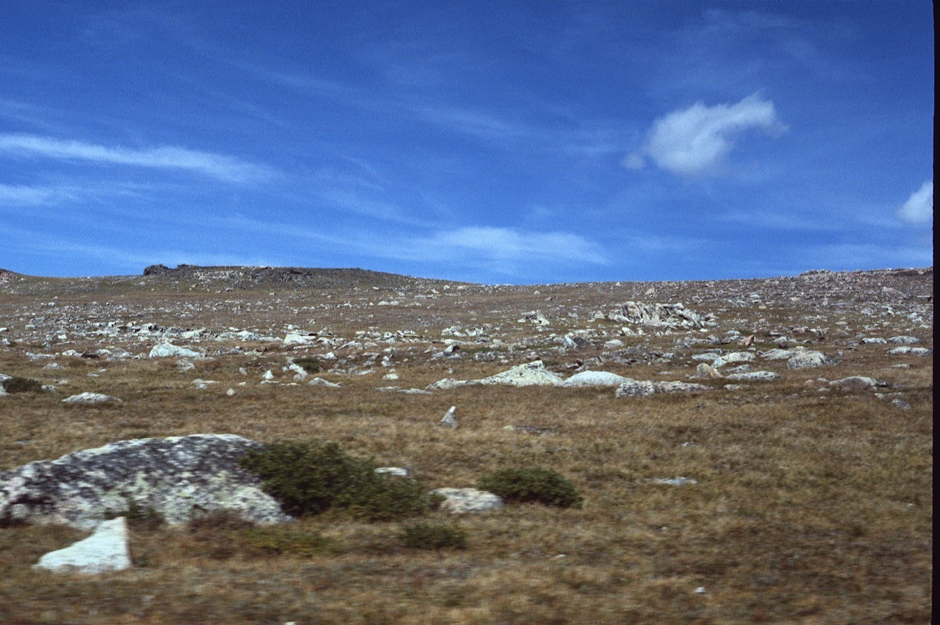1977-09-R4-F2.jpg