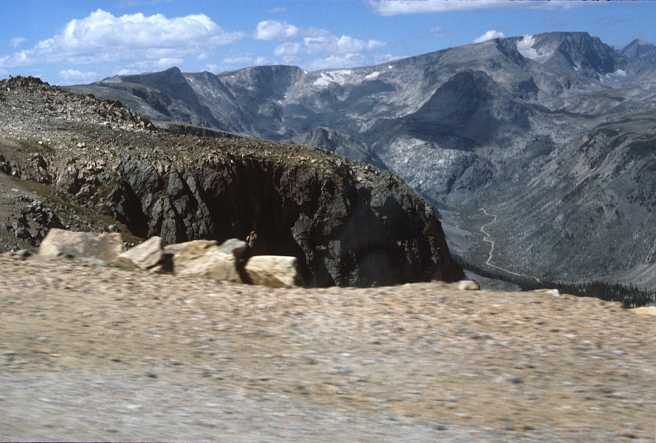 1977-09-R4-F4.jpg