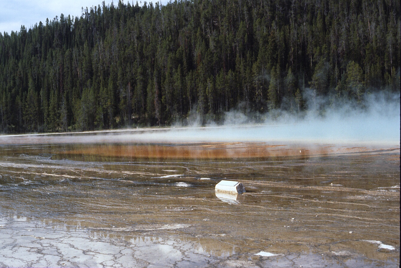 1977-09-R5-F14.jpg