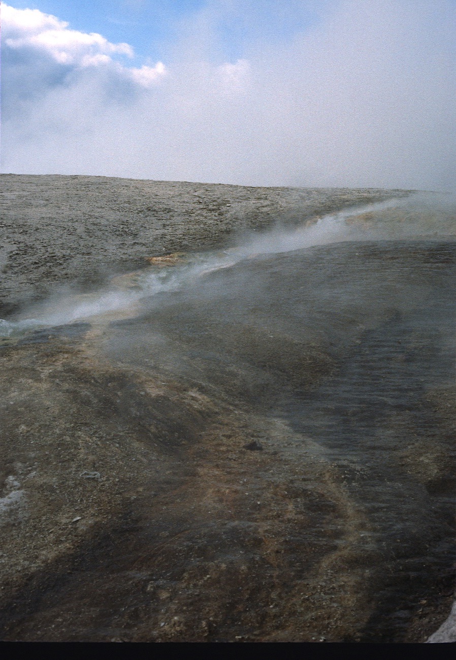 1977-09-R5-F20.jpg