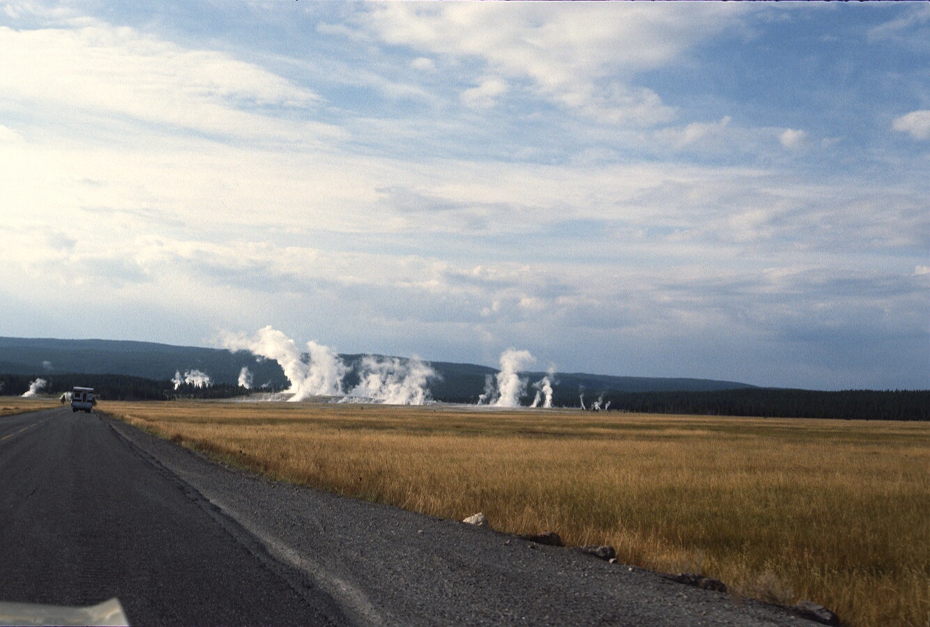 1977-09-R5-F5.jpg