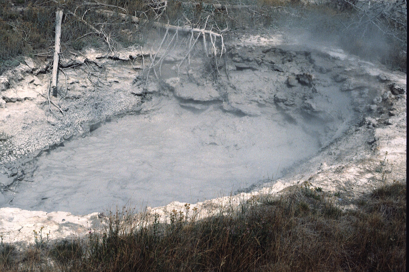 1977-09-R6-F14.jpg
