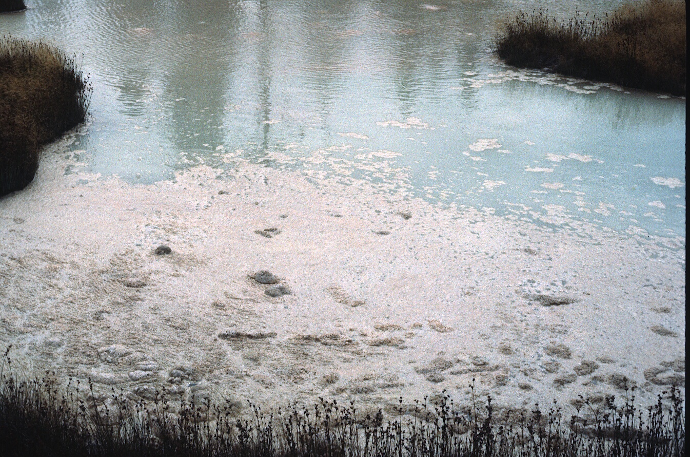1977-09-R6-F15.jpg