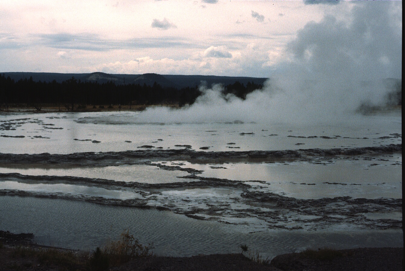 1977-09-R6-F37.jpg