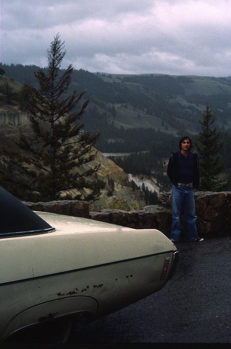 1977-09-R7-F1.jpg