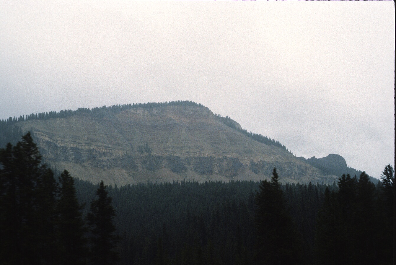 1977-09-R7-F13.jpg