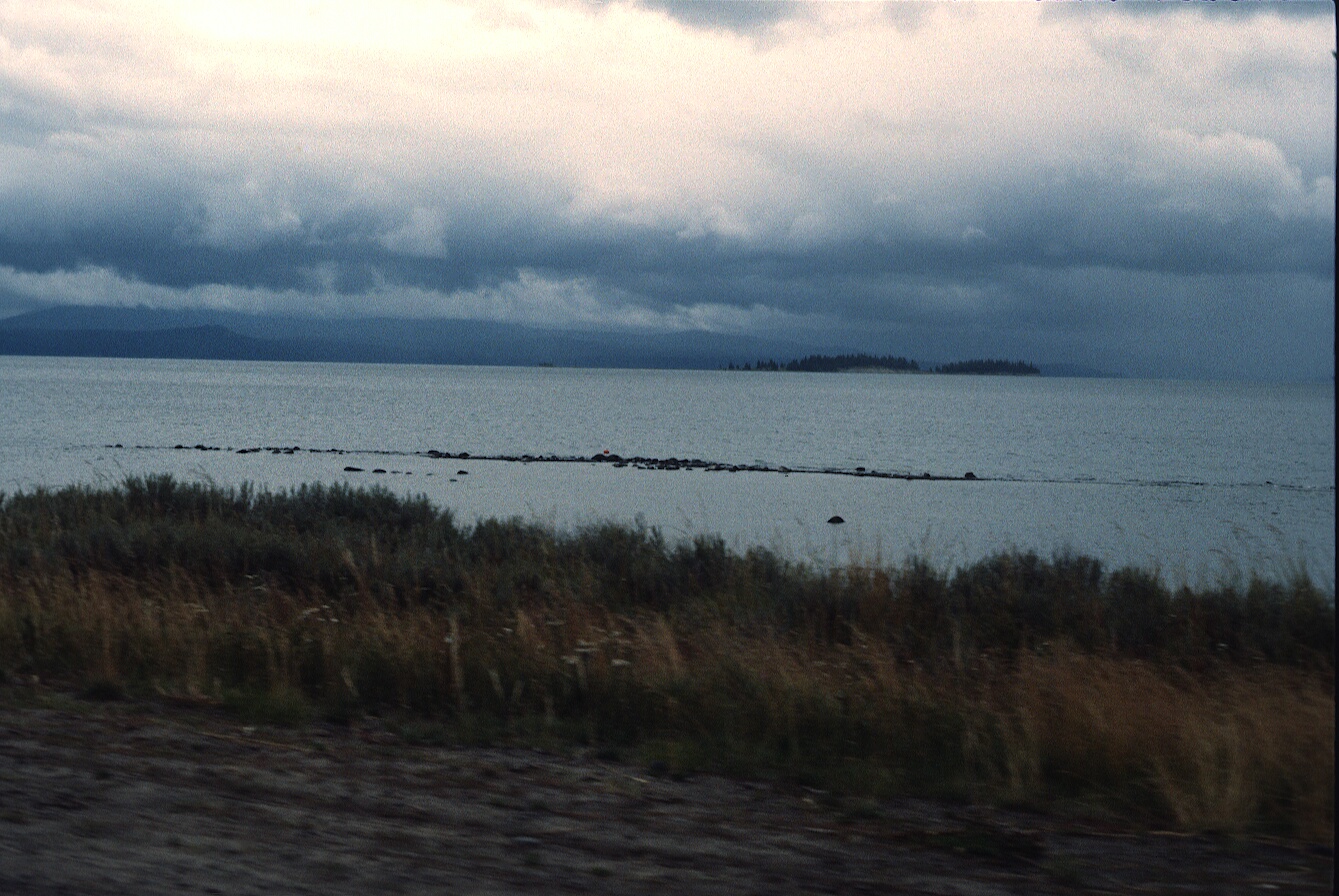 1977-09-R8-F30.jpg