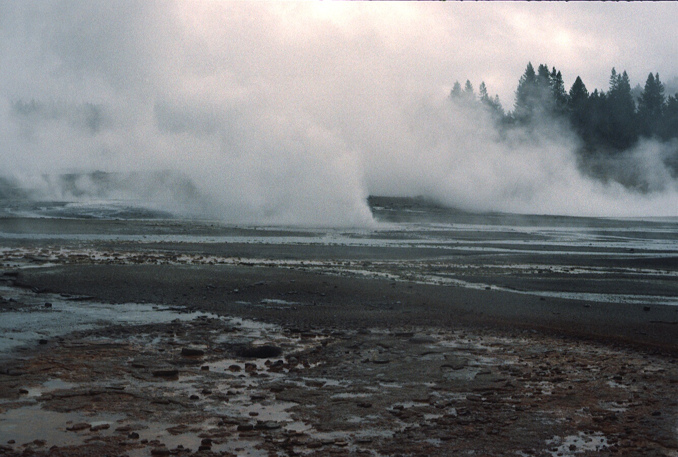1977-09-R9-F10.jpg