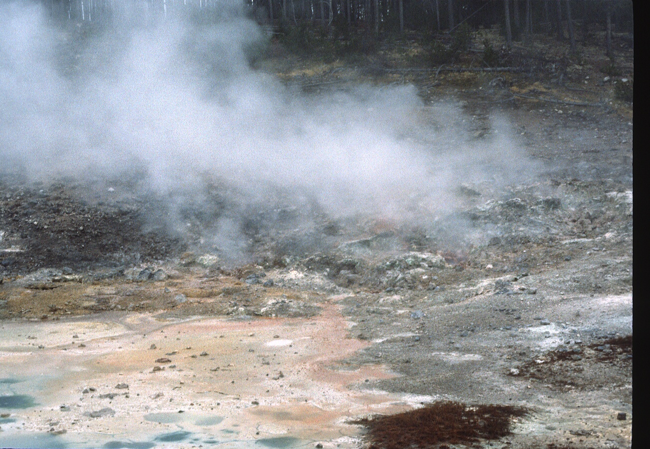 1977-09-R9-F18.jpg