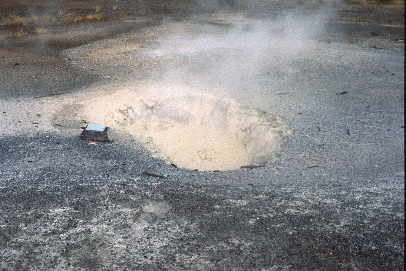 1977-09-R9-F30.jpg