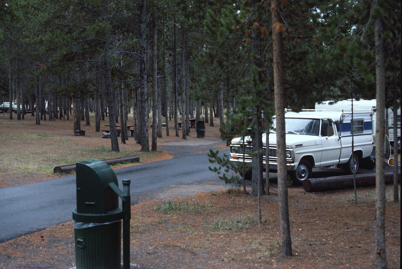 1977-09-R9-F6.jpg