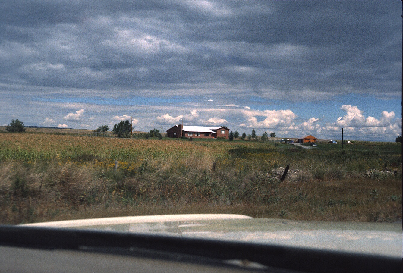 1977-10-R1-F2.jpg